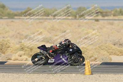 media/Nov-02-2025-CVMA (Sun) [[337aff29ab]]/Race 18-Supersport Middleweight/